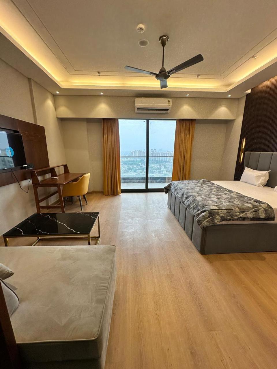 Urban Abodes Apart otel Ghaziabad Dış mekan fotoğraf